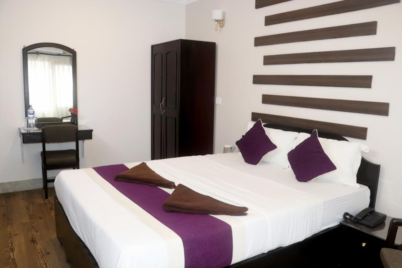 Ausfinn Hotel Metro Inn Kathmandu Bagian luar foto