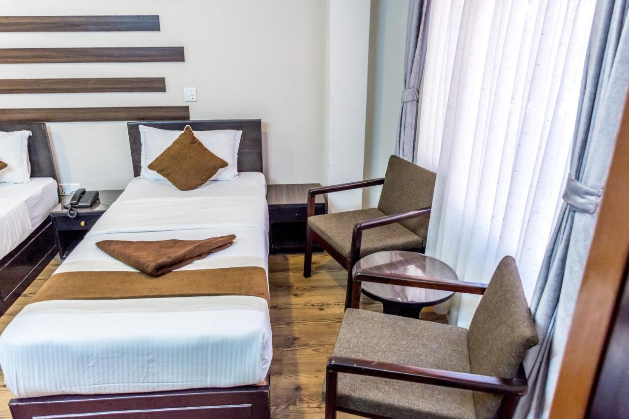 Ausfinn Hotel Metro Inn Kathmandu Bagian luar foto