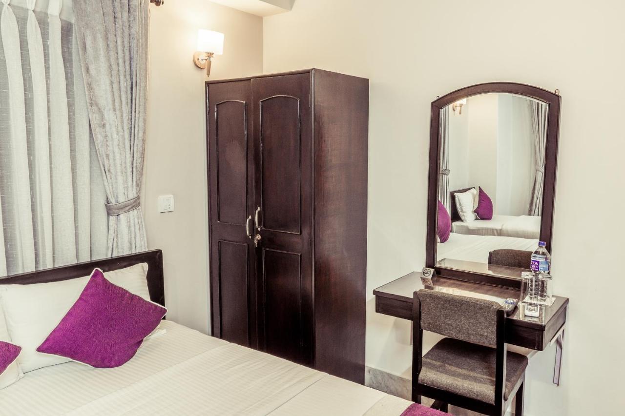 Ausfinn Hotel Metro Inn Kathmandu Bagian luar foto