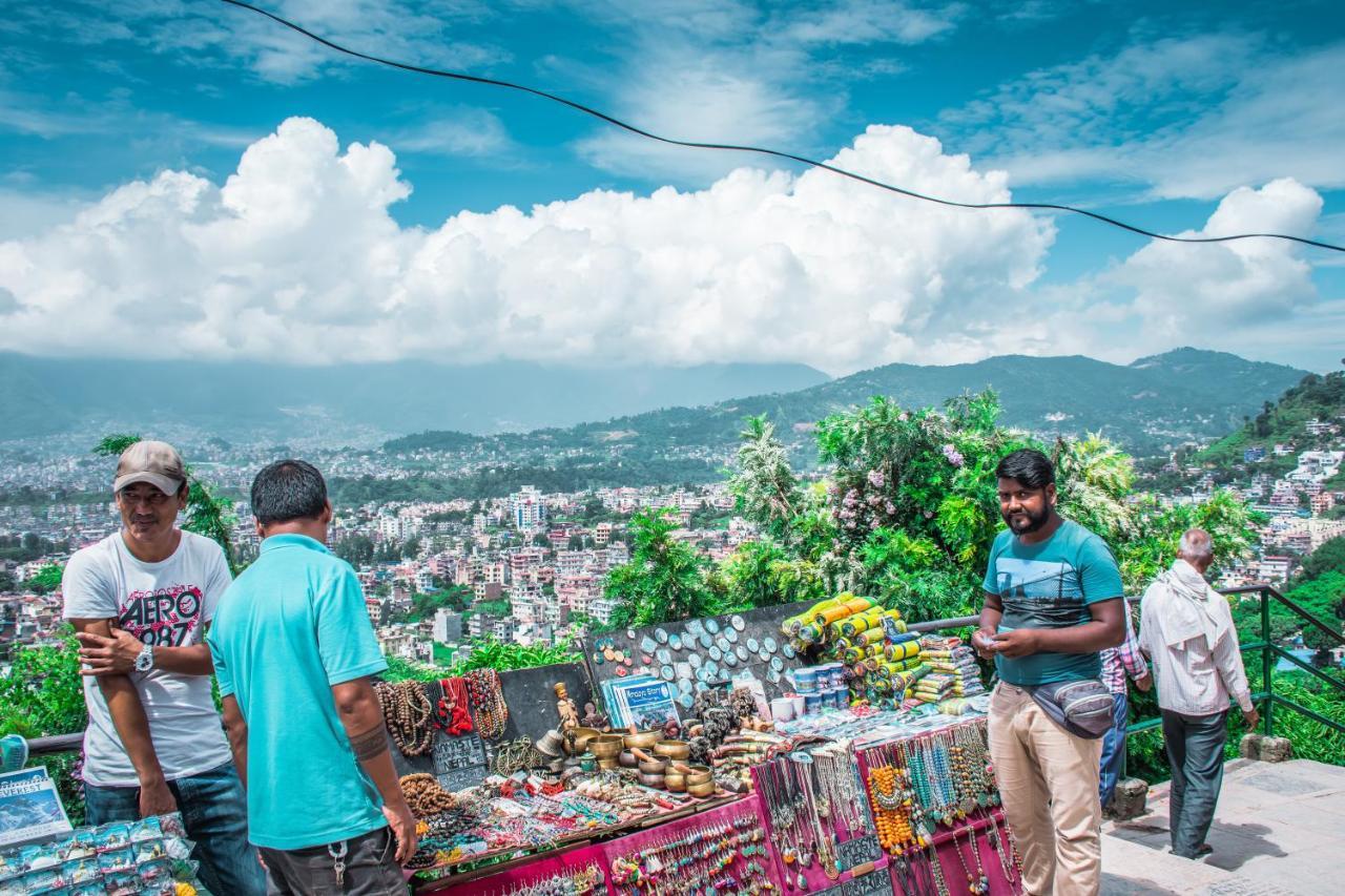 Ausfinn Hotel Metro Inn Kathmandu Bagian luar foto